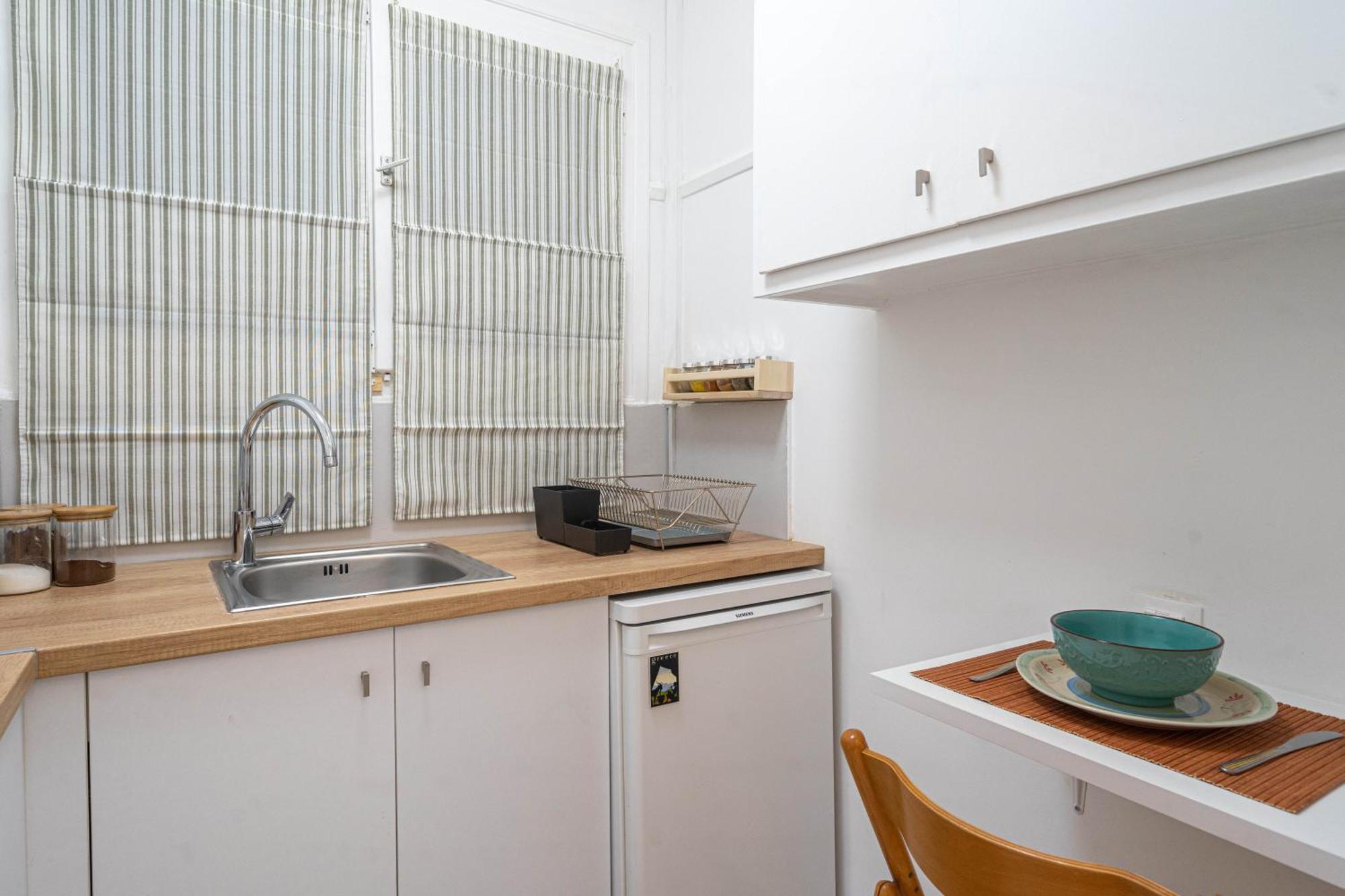 Lovely Studio In Likavitos Hill Athén Kültér fotó